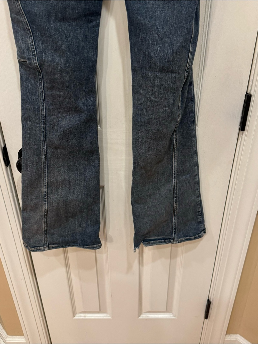 FREE PEOPLE Women's We the Free Mamba Mid-Rise Flare Jeans | Size 28 - Picture 11 of 12